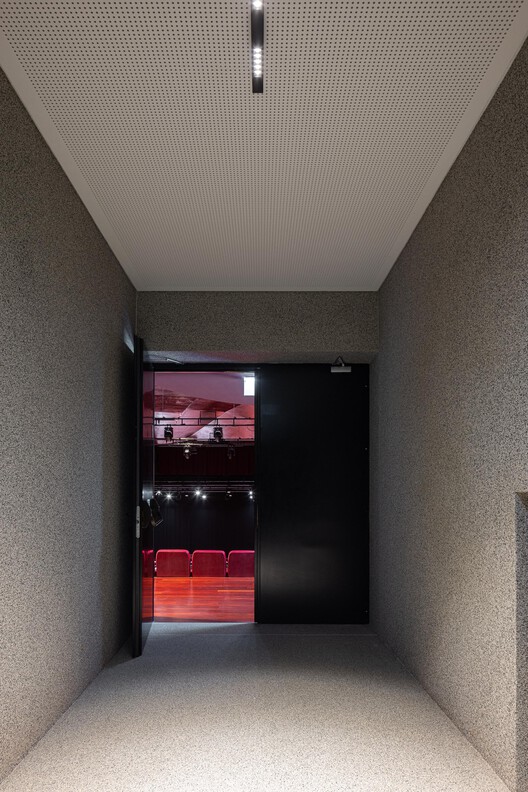 Ponto C - Cultura e Criatividade / Galeria Gabinete - Imagem 26 de 42