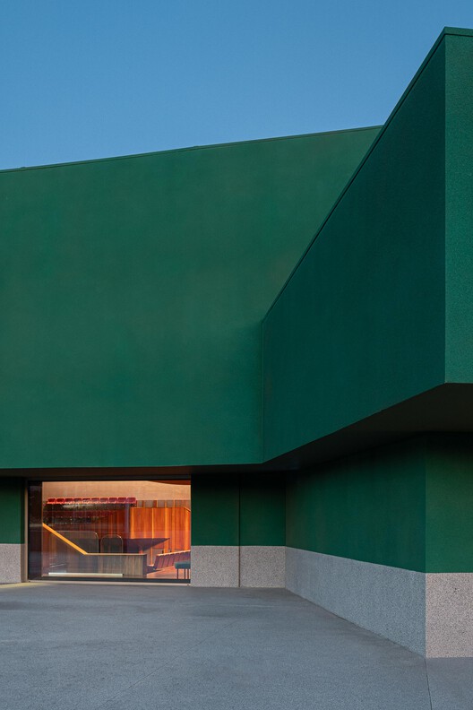 Ponto C - Cultura e Criatividade / Galeria Gabinete - Imagem 32 de 42