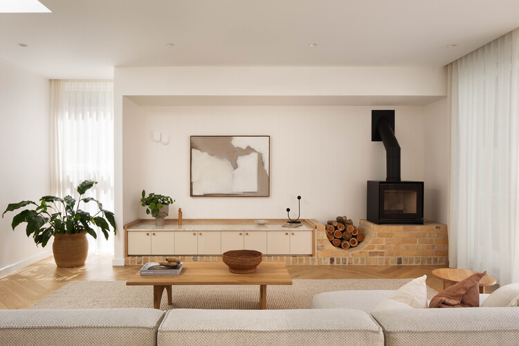 Casa Haka / Taouk Architects - Fotografia de Interiores, Sala de Estar, Madeira, Sofá, Iluminação