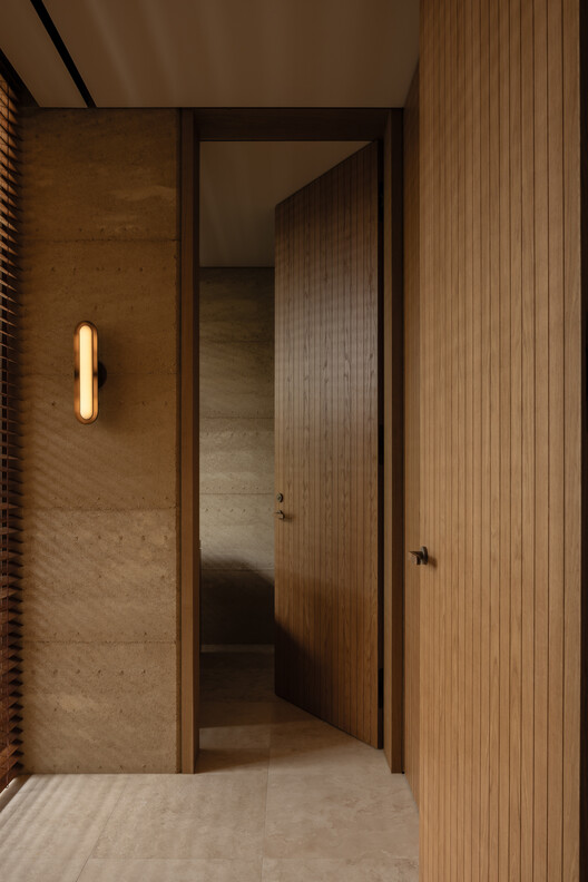 St Kilda Residence / ADDARC - Interior Photography, Wood, Door