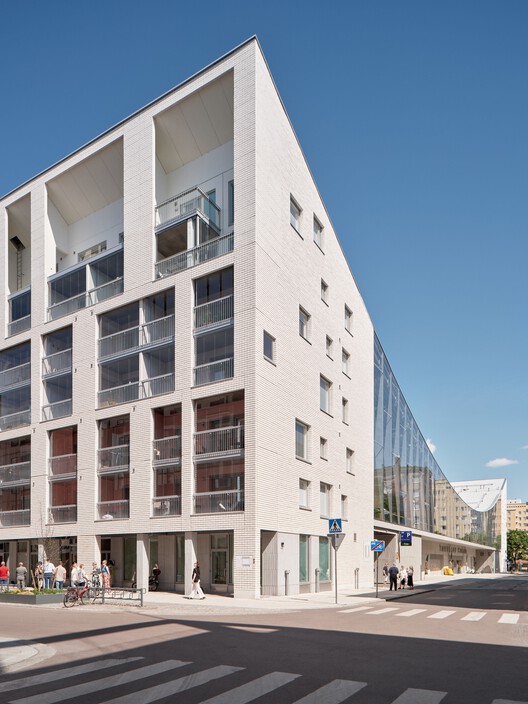 Tammela 体育场 / JKMM Architects - 建筑图, 表皮, 玻璃, 具体的