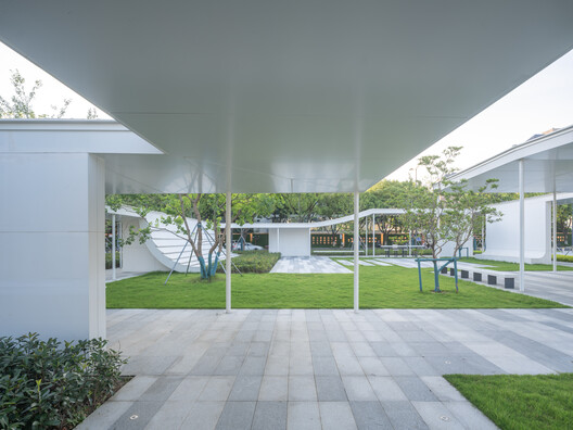 昆山城市广场地上景观建筑 / 大舟建筑 - 建筑图, 庭院