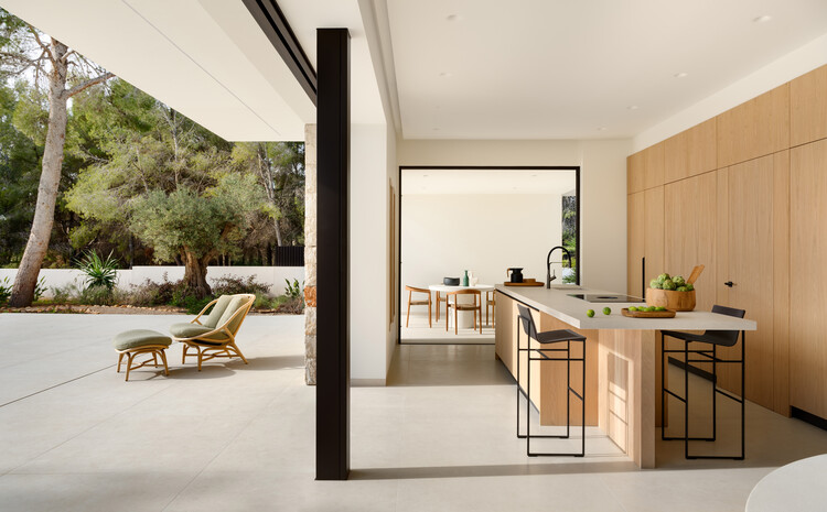 Vivienda Unifamiliar Costeres / Pasqual Giner Arquitectura - Fotografía interior, Casas, Cocina, Mesas, Sillas