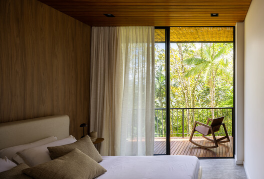 Refugio en la Montaña / VOO® Refugio en la Montaña / VOO® - Fotografía interior, Dormitorio, Madera, Camas