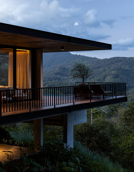 Refugio en la Montaña / VOO® Refugio en la Montaña / VOO® - Fotografía exterior, Balcón