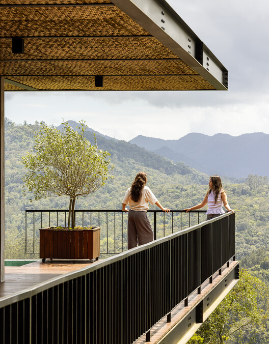 Refugio en la Montaña / VOO® Refugio en la Montaña / VOO® - Fotografía exterior, Balcón