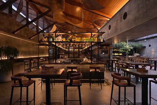 Tabula Rasa 2.0  Restaurant / 23 Degrees Design Shift - Interior Photography, Dining room, Wood, Lighting, Chair, Beam