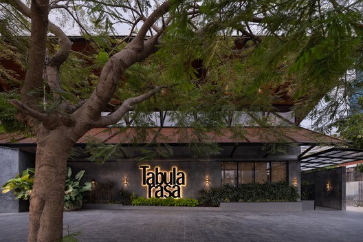 Tabula Rasa 2.0  Restaurant / 23 Degrees Design Shift - Exterior Photography