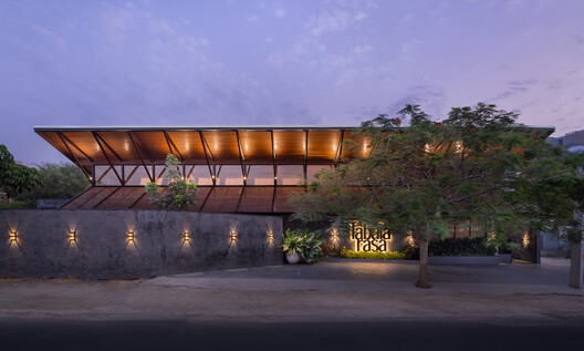 Tabula Rasa 2.0  Restaurant / 23 Degrees Design Shift - Image 26 of 29