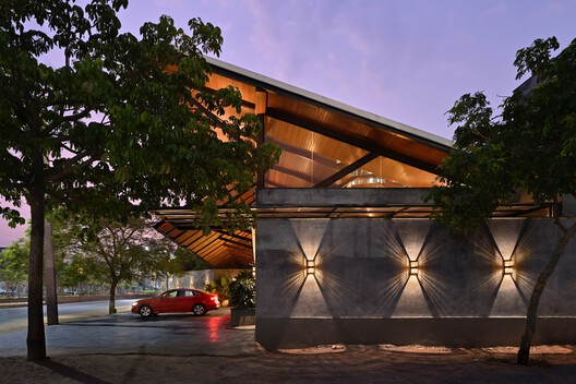 Tabula Rasa 2.0  Restaurant / 23 Degrees Design Shift - Image 25 of 29