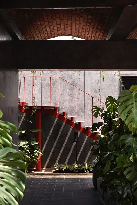 Tabula Rasa 2.0  Restaurant / 23 Degrees Design Shift - Image 16 of 29