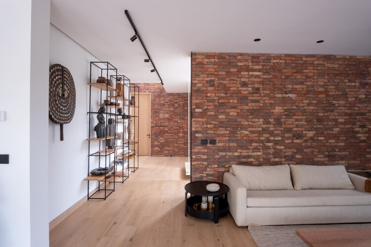 Casa Masa y Luz / Estudio i - Fotografía de interiores, salón, madera, ladrillos, iluminación