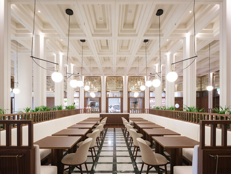 迢音·电报酒店 / 如恩设计研究室  - 室内图, 餐厅, 灯, 桌子, 椅子, 玻璃