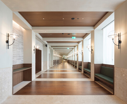 迢音·电报酒店 / 如恩设计研究室  - 室内图, 木头, 玻璃