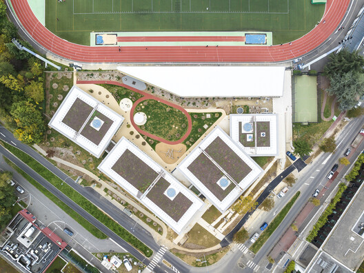 Parc des Loges - Childhood and Sports Center / HEMAA - Image 2 of 28