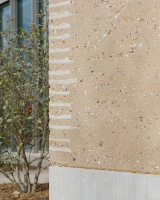 Parc des Loges - Childhood and Sports Center / HEMAA - Image 15 of 28