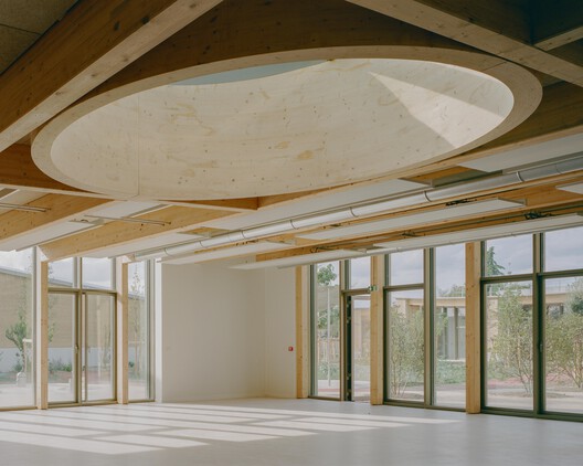 Parc des Loges - Childhood and Sports Center / HEMAA - Image 4 of 28