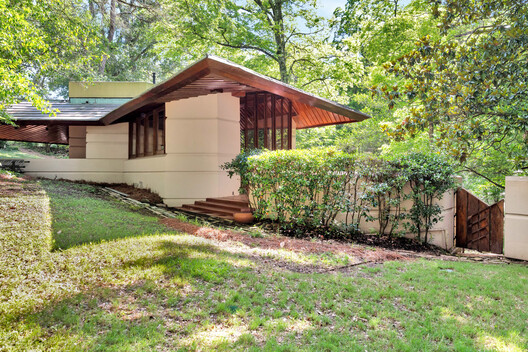 Frank Lloyd Wright’s Fountainhead Residence Purchased by the Mississippi Museum of Art and Prepared for Public Tours - Image 55 of 70