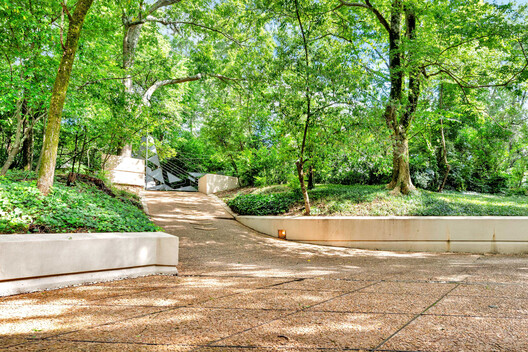 Frank Lloyd Wright’s Fountainhead Residence Purchased by the Mississippi Museum of Art and Prepared for Public Tours - Image 68 of 70