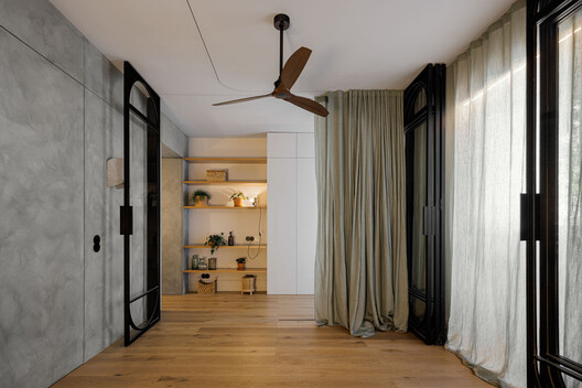 Apartamento Refúgio Urbano / Atelier Réalité - Fotografia de Interiores, Madeira, Iluminação