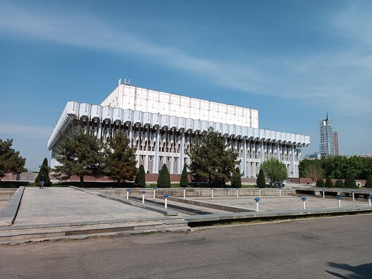 The Aesthetics of Power: Soviet Modernism Meets Uzbek Tradition in Tashkent’s Palace of Peoples’ Friendship - Image 7 of 8