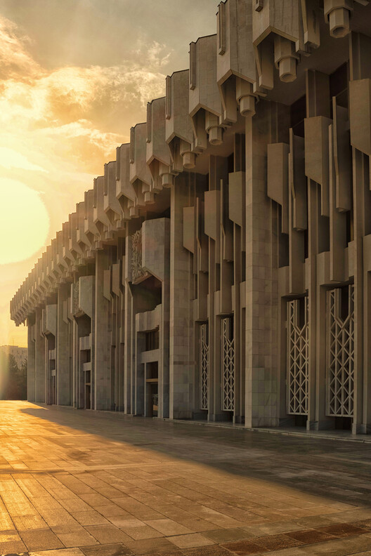 The Aesthetics of Power: Soviet Modernism Meets Uzbek Tradition in Tashkent’s Palace of Peoples’ Friendship - Image 3 of 8