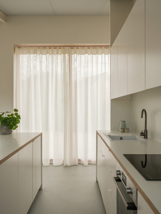 Zero-Carbon Eco Home / Bindloss Dawes Zero-Carbon Eco Home / Bindloss Dawes - Interior Photography, Kitchen, Wood, Countertop, Glass