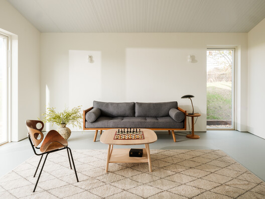 Zero-Carbon Eco Home / Bindloss Dawes Zero-Carbon Eco Home / Bindloss Dawes - Interior Photography, Living Room, Wood, Table, Chair