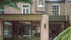 Threshold House  / Studio McW