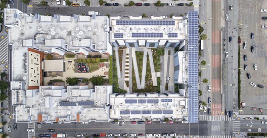 Edwin M. Lee Apartments  / LMS Architects - Image 2 of 21