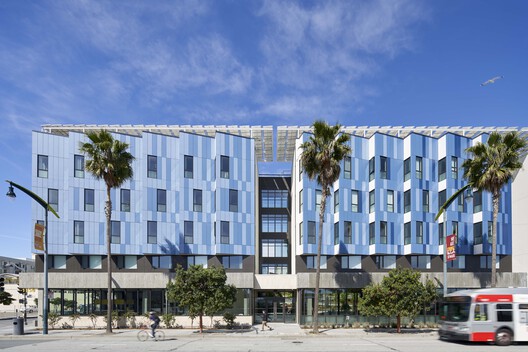 Edwin M. Lee Apartments  / LMS Architects