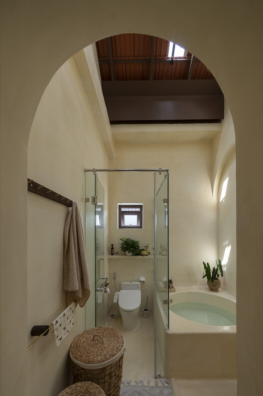 M.Casa / Hinzstudio - Fotografia de Interiores, Banheiro, Iluminação, Bacia Sanitária, Pia