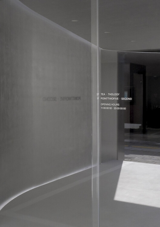 025S Bukchon Store / ATELIER KHJ 025S Bukchon Store / ATELIER KHJ - Image 13 of 16