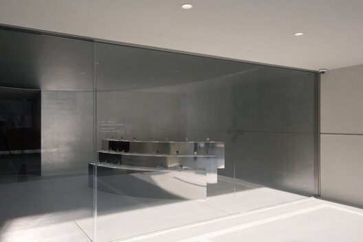 025S Bukchon Store / ATELIER KHJ 025S Bukchon Store / ATELIER KHJ - Image 4 of 16