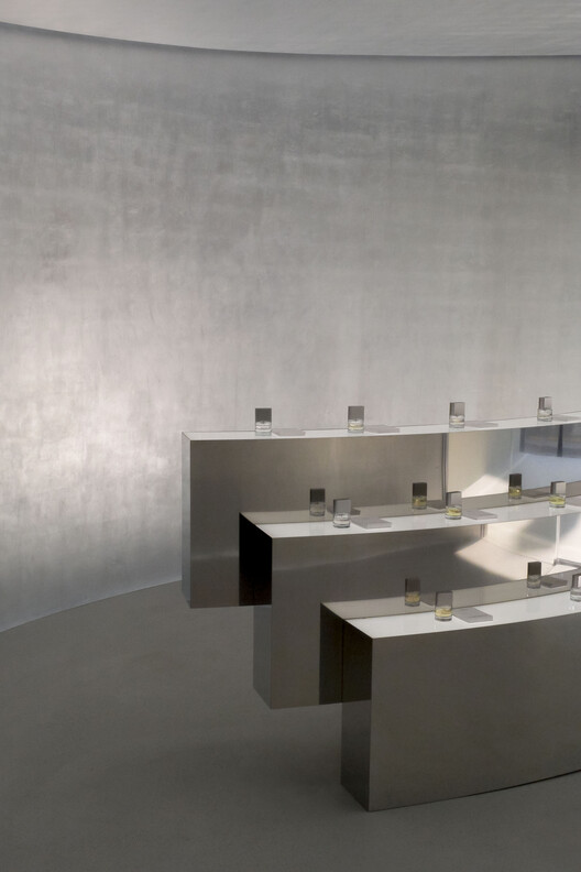 025S Bukchon Store / ATELIER KHJ 025S Bukchon Store / ATELIER KHJ - Image 10 of 16