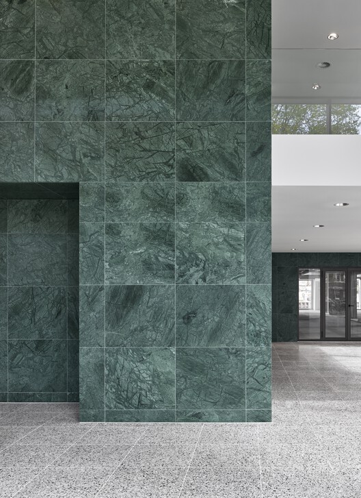 Staal-Kade Office Building Transformation / Office Winhov - Image 11 of 35