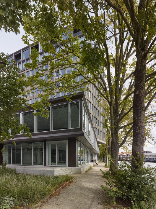 Staal-Kade Office Building Transformation / Office Winhov - Exterior Photography