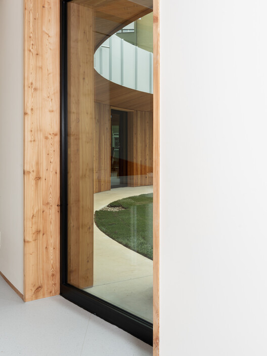 Punto Luce Socio-Educational Center / AOUMM Punto Luce Socio-Educational Center / AOUMM - Image 7 of 13