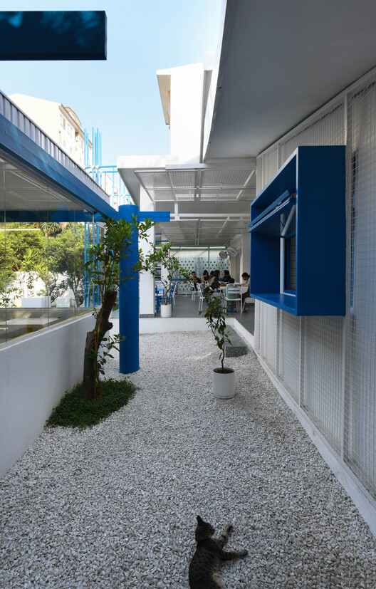 Cafe Zest / VAHID JOUDI STUDIO [Architecture + Design + Construction] - Exterior Photography, Balcony