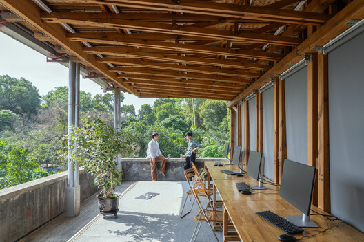 ArchDaily Curator’s Picks 2025: A Look Back at 12 Key Project Reviews - Image 2 of 17