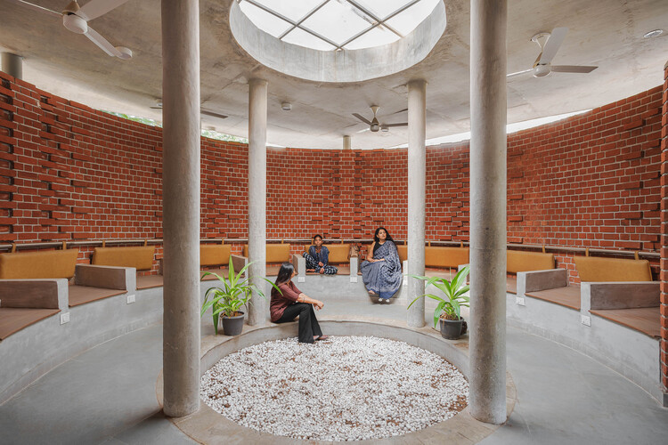 ArchDaily Curator’s Picks 2025: A Look Back at 12 Key Project Reviews - Image 11 of 17