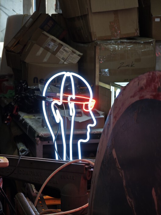 The Line of Fragile Radiance: Neon Light as Atelier, Architecture, and Archive - Image 18 of 21