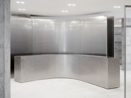 Ekseption Store Marbella - Image 9 of 30