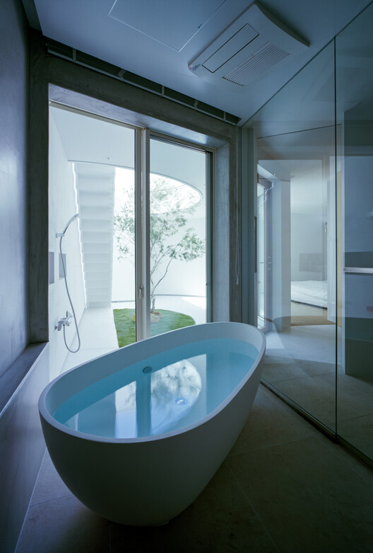 Casa en Hayama / FujiwaraMuro Architects - Imagen 12 de 30