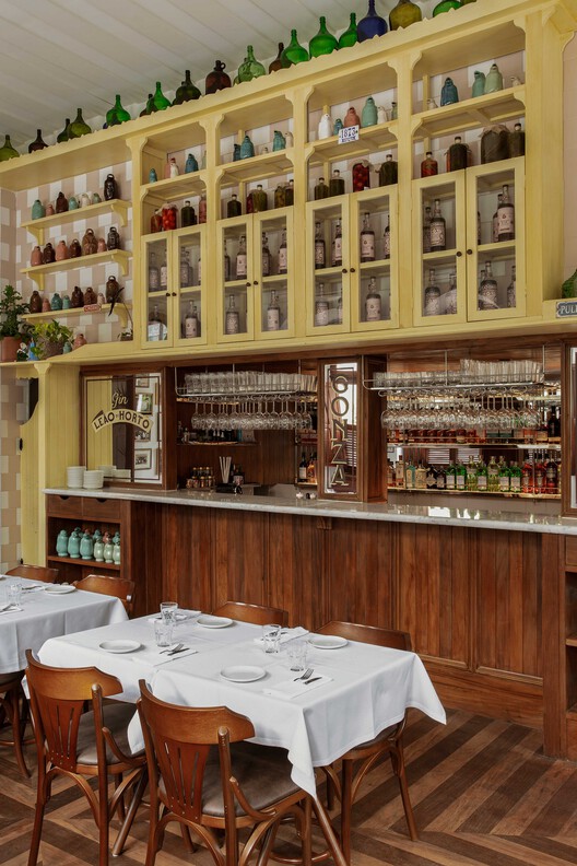 Restaurante Gonza / Tadu Arquitetura Restaurante Gonza / Tadu Arquitetura - Fotografia de Interiores, Iluminação, Mesa, Cadeira, Vidro