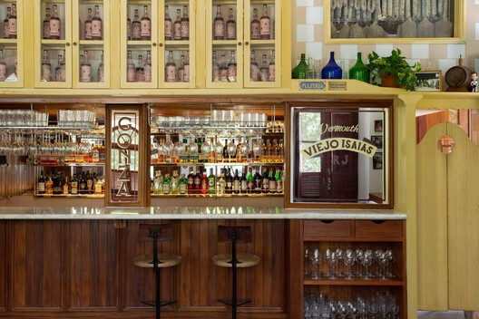 Restaurante Gonza / Tadu Arquitetura Restaurante Gonza / Tadu Arquitetura - Fotografia de Interiores, Cozinha, Prateleira, Bancada