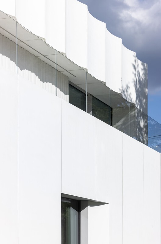 House in White / UCEES - Image 12 of 33