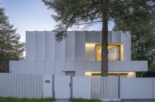 House in White / UCEES - Image 21 of 33