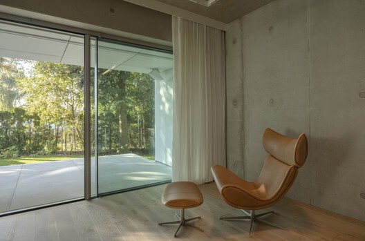 House in White / UCEES - Interior Photography, Wood