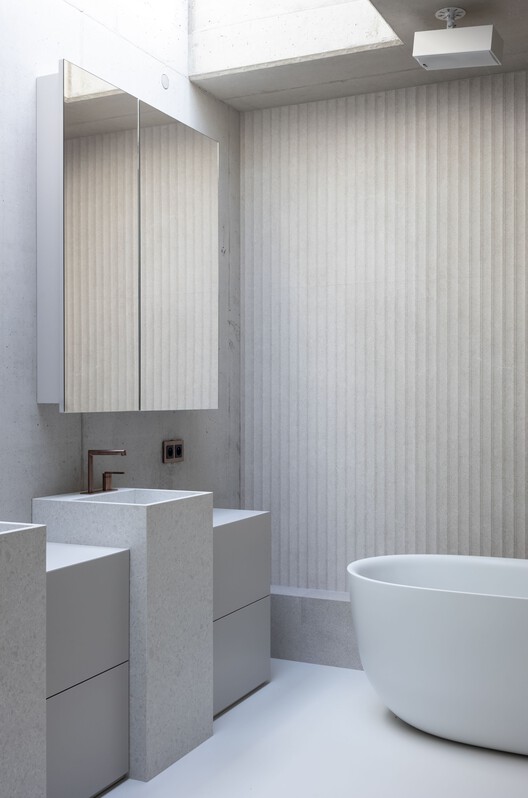 House in White / UCEES - Image 20 of 33